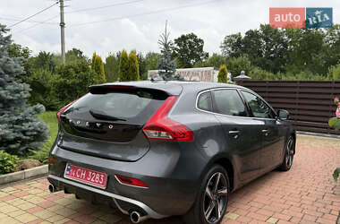 Хэтчбек Volvo V40 2013 в 