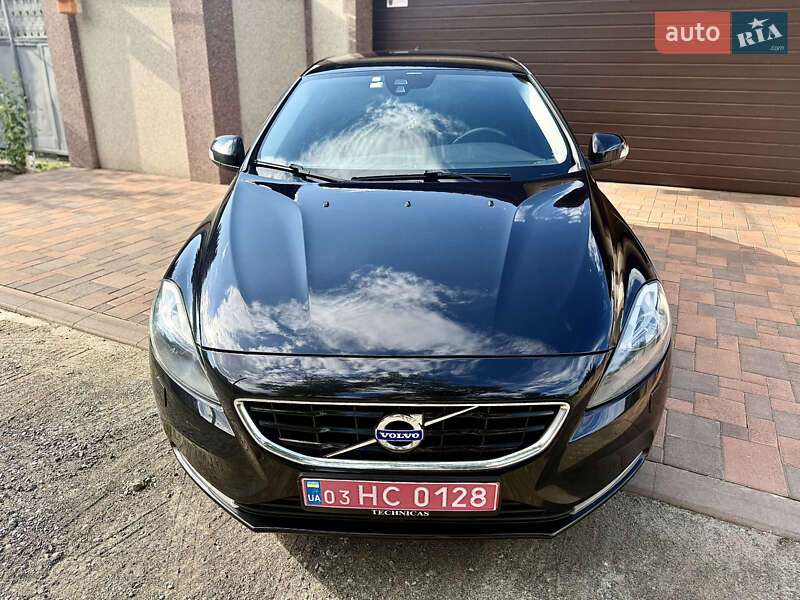 Хэтчбек Volvo V40 2013 в Одессе