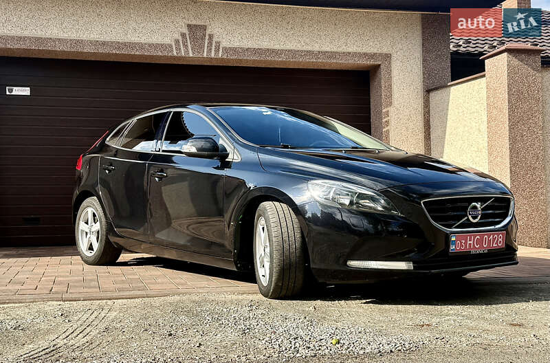 Хэтчбек Volvo V40 2013 в Одессе