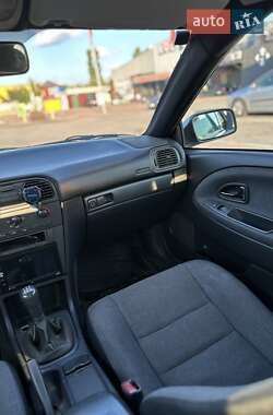 Универсал Volvo V40 2002 в 