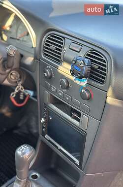 Универсал Volvo V40 2002 в 