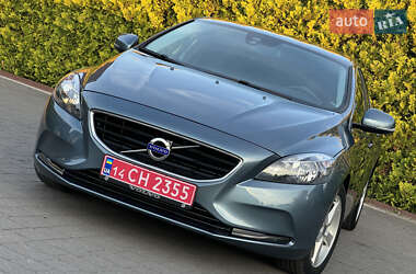 Хэтчбек Volvo V40 2014 в 