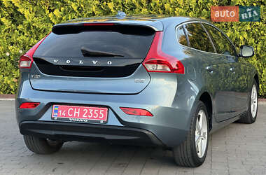Хэтчбек Volvo V40 2014 в 