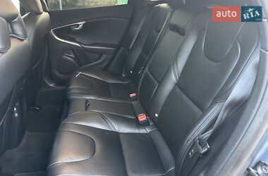Хэтчбек Volvo V40 2014 в 