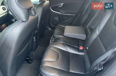 Хэтчбек Volvo V40 2014 в 