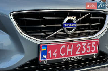Хэтчбек Volvo V40 2014 в 