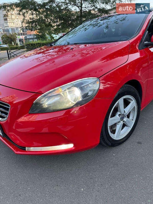 Хетчбек Volvo V40 2013 в Кривому Розі