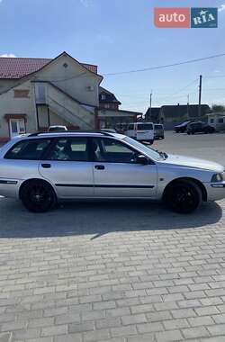 Универсал Volvo V40 2003 в 