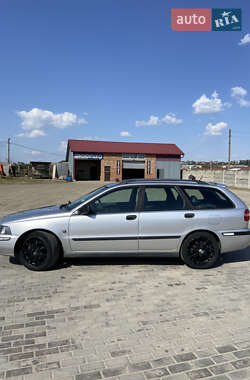 Универсал Volvo V40 2003 в 