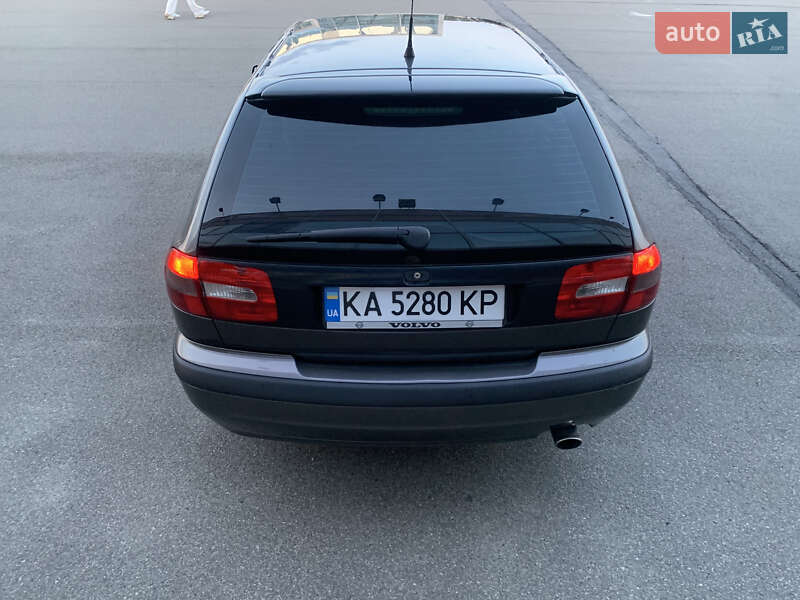 Универсал Volvo V40 2001 в Киеве