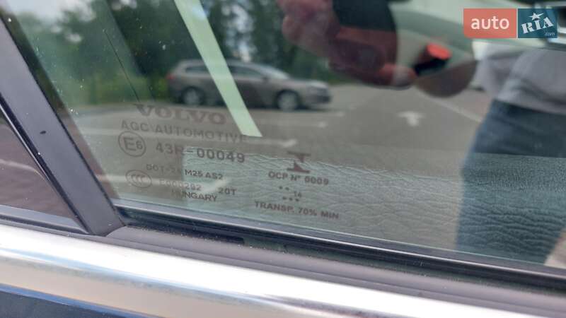 Хэтчбек Volvo V40 2014 в Луцке