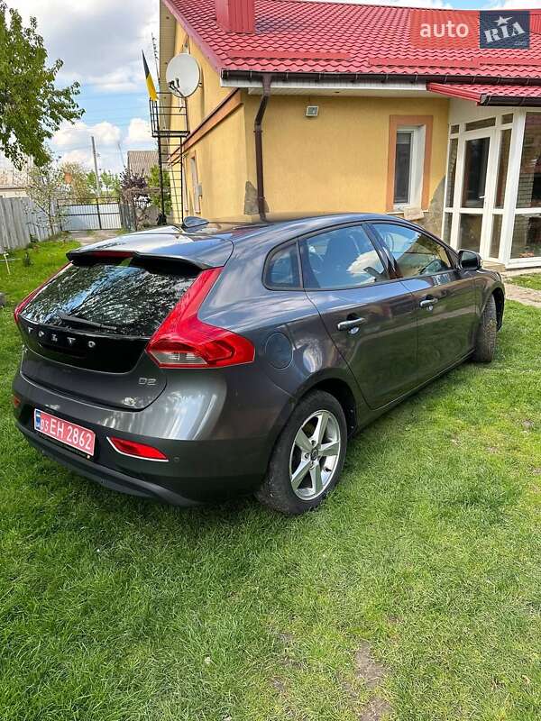 Хэтчбек Volvo V40 2013 в Луцке фото 7 Хэтчбек Volvo V40 2013 в Луцке