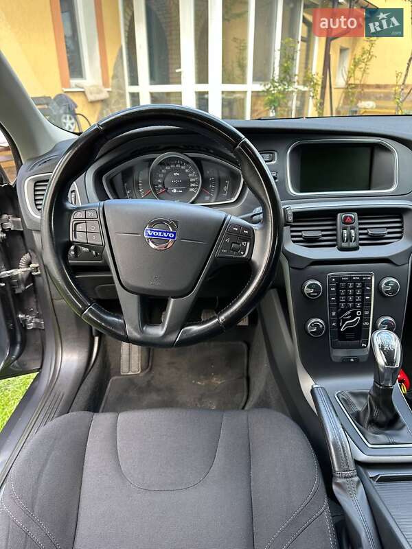 Хэтчбек Volvo V40 2013 в Луцке фото 11 Хэтчбек Volvo V40 2013 в Луцке