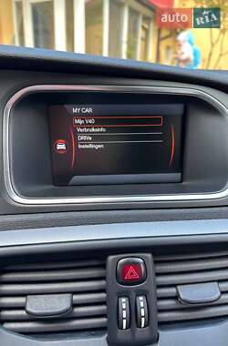 Хэтчбек Volvo V40 2013 в 