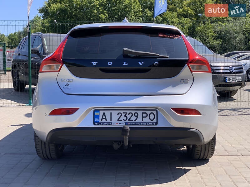 Хэтчбек Volvo V40 2014 в Бердичеве