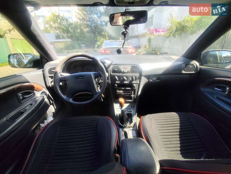 Универсал Volvo V40 1999 в Хмельницком