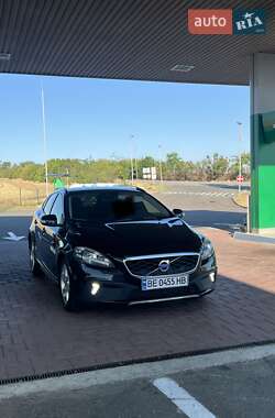 Хэтчбек Volvo V40 2014 в 