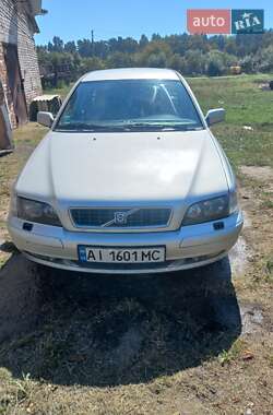 Универсал Volvo V40 2004 в Дымере