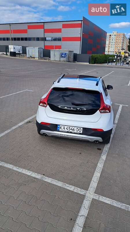 Хэтчбек Volvo V40 2019 в Киеве фото 8 Хэтчбек Volvo V40 2019 в Киеве