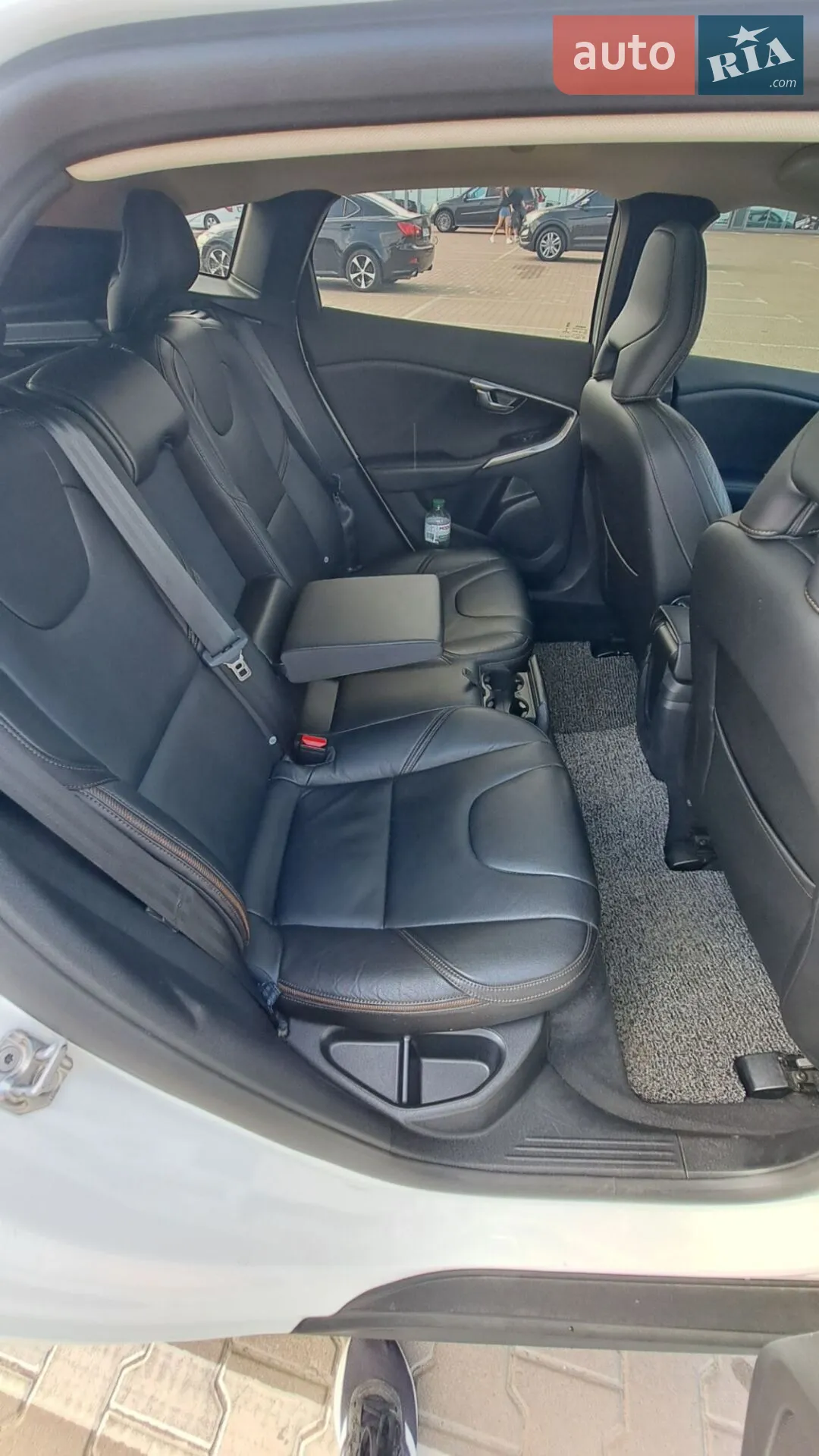 2019 Volvo V40 - мініатюра 17