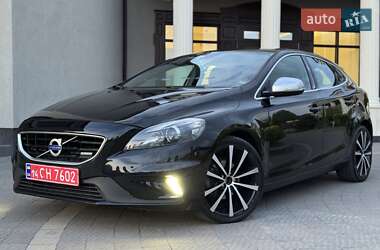 Хэтчбек Volvo V40 2014 в 
