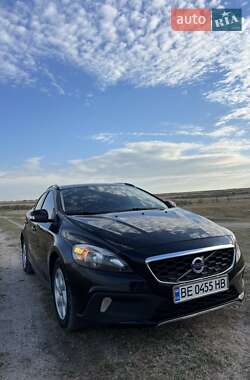 Хэтчбек Volvo V40 2014 в 