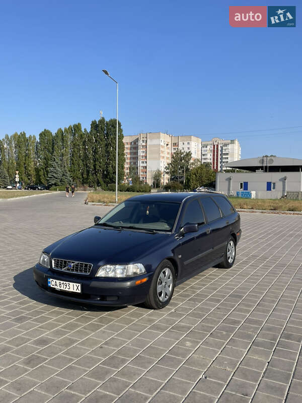 Універсал Volvo V40 2003 в 