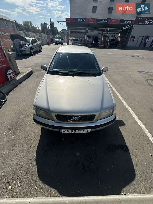 Универсал Volvo V40 1998 в 
