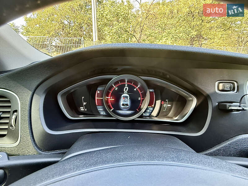 Хэтчбек Volvo V40 2013 в Одессе