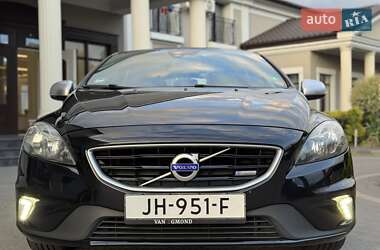 Хэтчбек Volvo V40 2014 в 