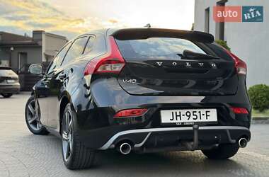 Хэтчбек Volvo V40 2014 в 