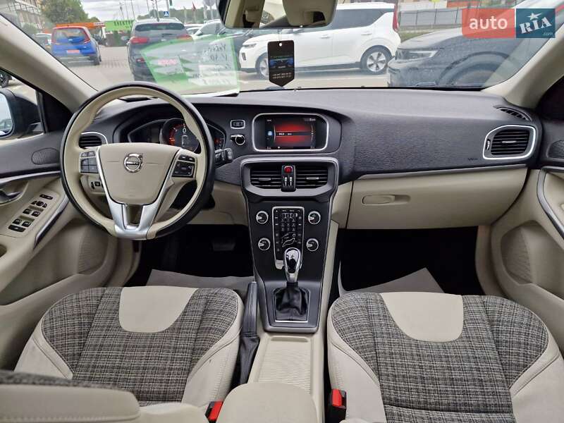 Хетчбек Volvo V40 2018 в Вінниці