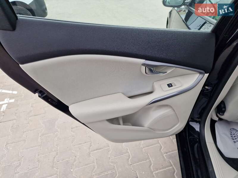 Хетчбек Volvo V40 2018 в Вінниці