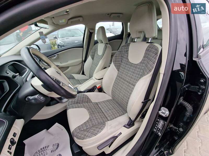 Хетчбек Volvo V40 2018 в Вінниці