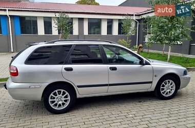 Универсал Volvo V40 1999 в 