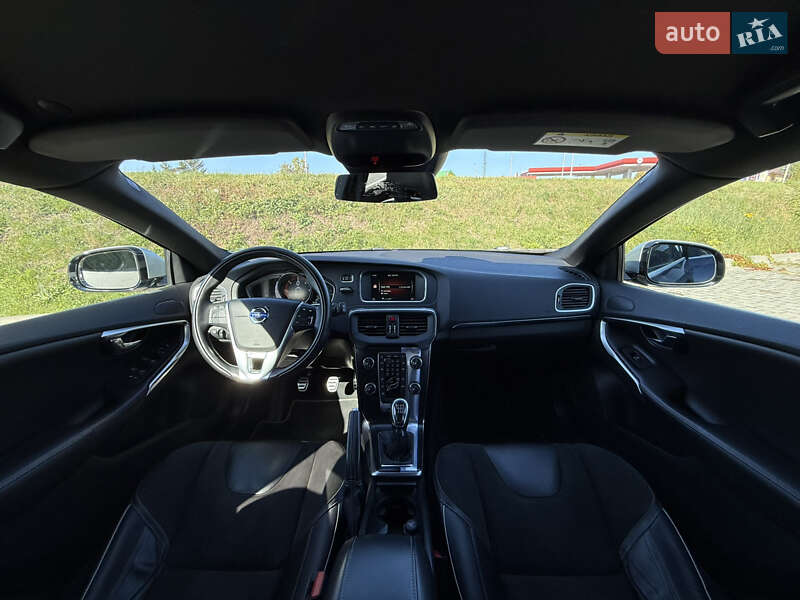 Хэтчбек Volvo V40 2014 в Стрые