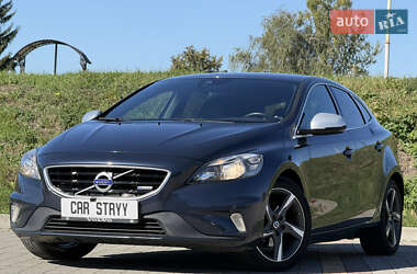 Хэтчбек Volvo V40 2014 в 
