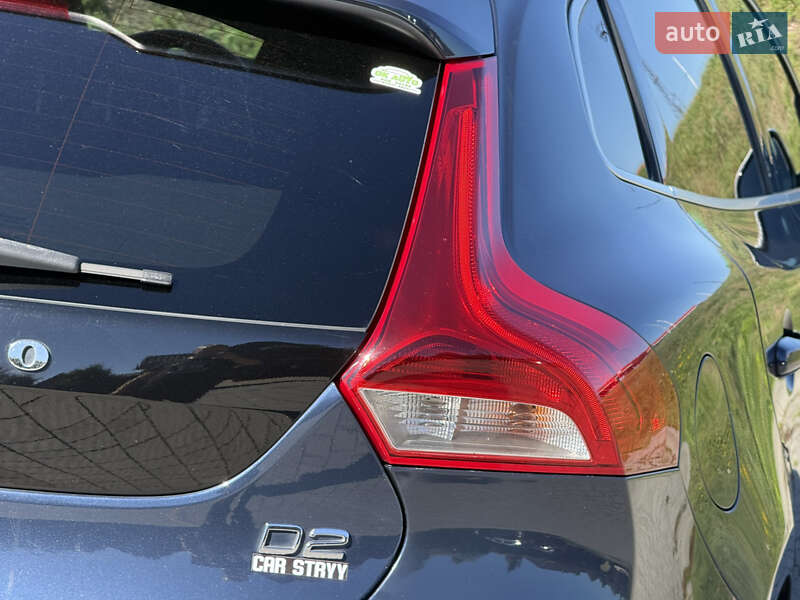 Хэтчбек Volvo V40 2014 в Стрые