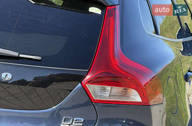 Хэтчбек Volvo V40 2014 в 