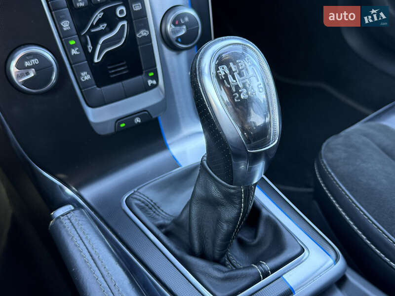 Хэтчбек Volvo V40 2014 в Стрые