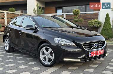 Хэтчбек Volvo V40 2014 в 