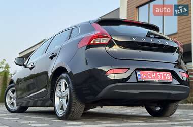 Хэтчбек Volvo V40 2014 в 