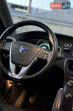 Хэтчбек Volvo V40 2014 в 