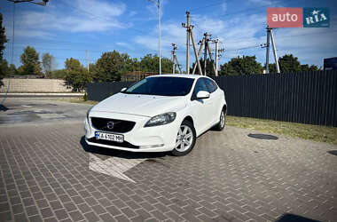 Volvo V40 2013