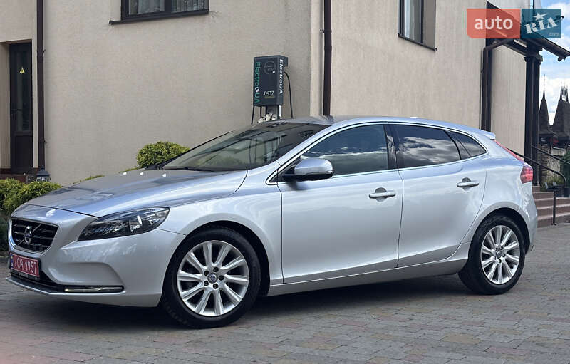 Хэтчбек Volvo V40 2014 в Стрые