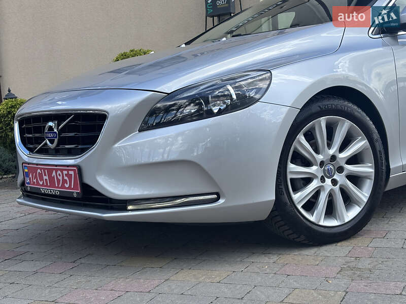 Хэтчбек Volvo V40 2014 в Стрые