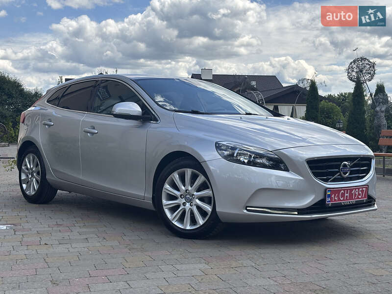 Хэтчбек Volvo V40 2014 в Стрые