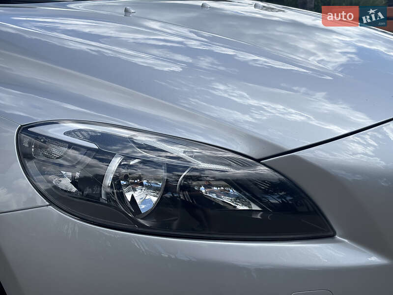 Хэтчбек Volvo V40 2014 в Стрые
