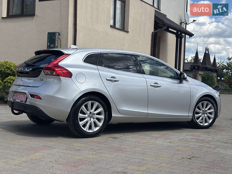 Хэтчбек Volvo V40 2014 в Стрые