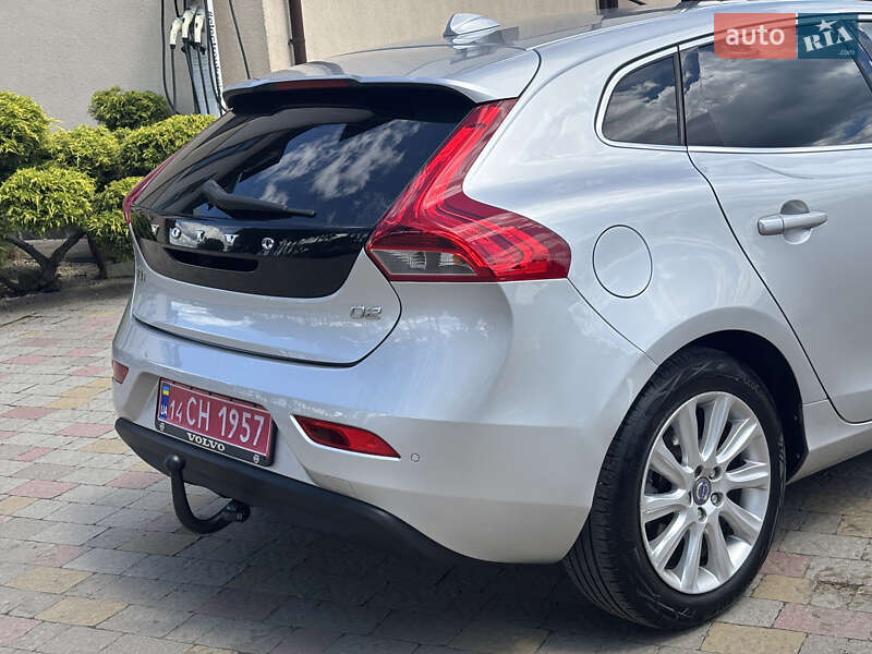 Хэтчбек Volvo V40 2014 в Стрые